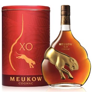 Meukow Xo v plechové tubě 0.7l