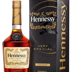 Hennessy Vs v dárkovém kartonku 0.7l