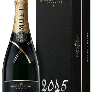 Moet & Chandon Grand vintage blanc v krabičce 0.75l
